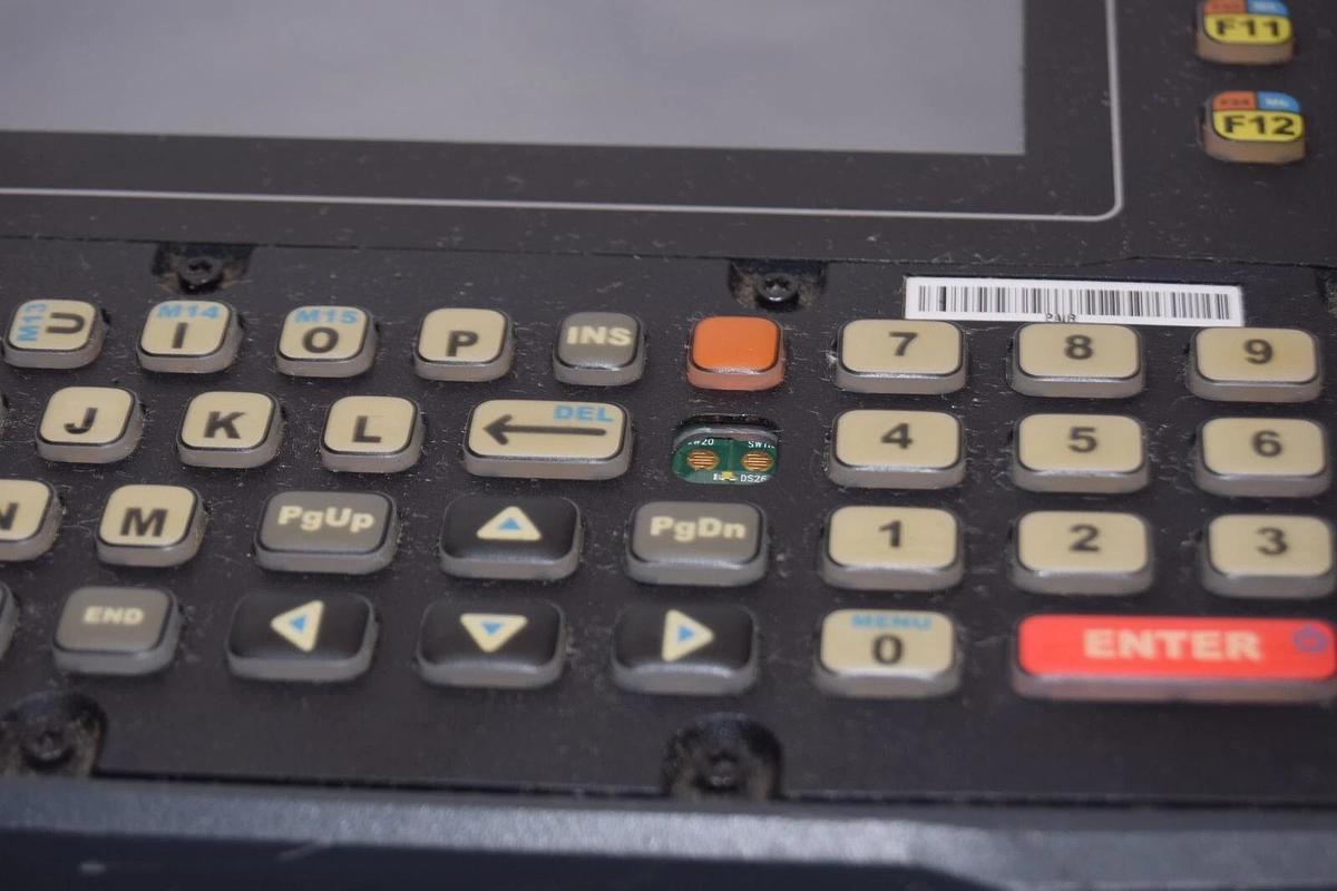 Used MOTOROLA / PSION INC. VH10/8516 Touchscreen Computer Terminal W/ LS3408 Scanner