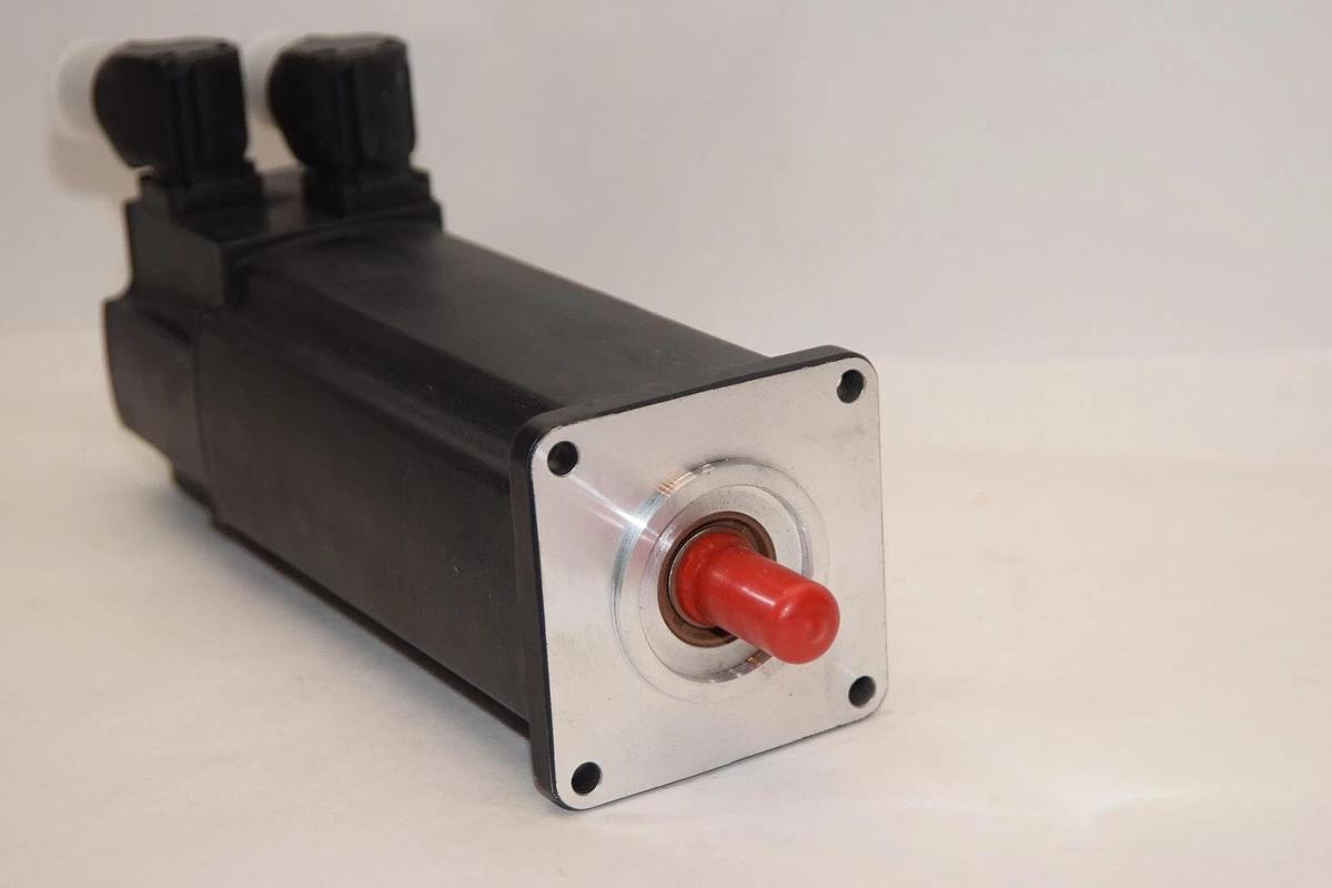 (NEW) REXROTH MSK040C-0600-NN-M2-UG1-NNNN R911330258 3ph PM Servo Motor