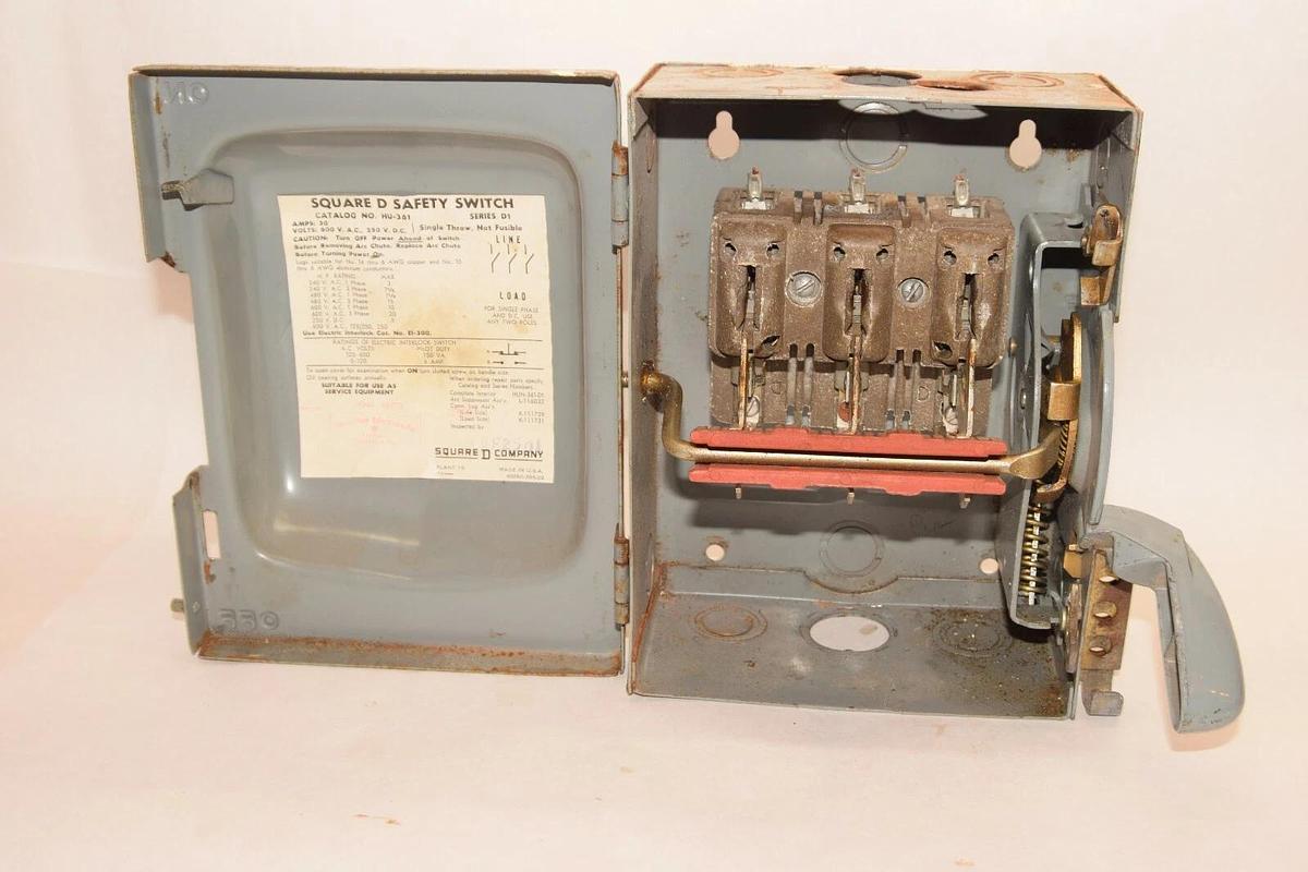 Used SQUARE D HU-361 HU361 Series D1 30A 30 Amp Disconnect / Safety Switch