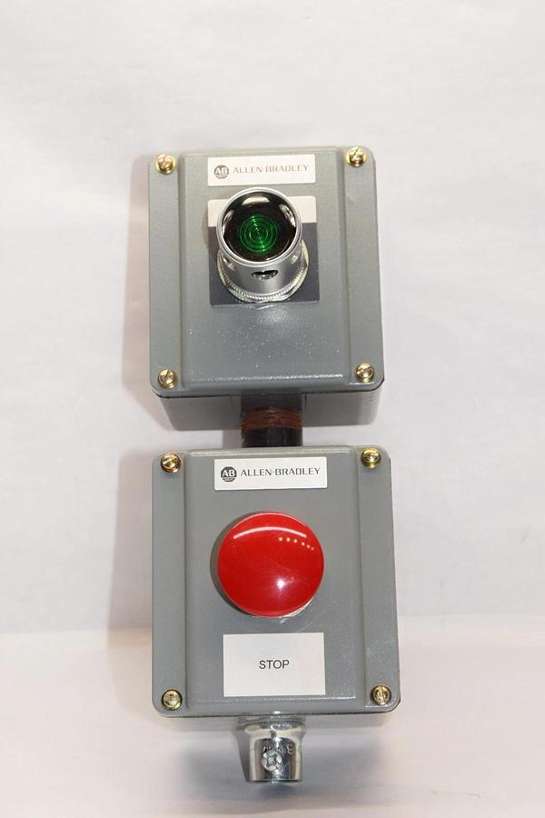 Used ALLEN BRADLEY 800T-1TKG , 800T-QAH26 , 800T-D Start Stop Assembly