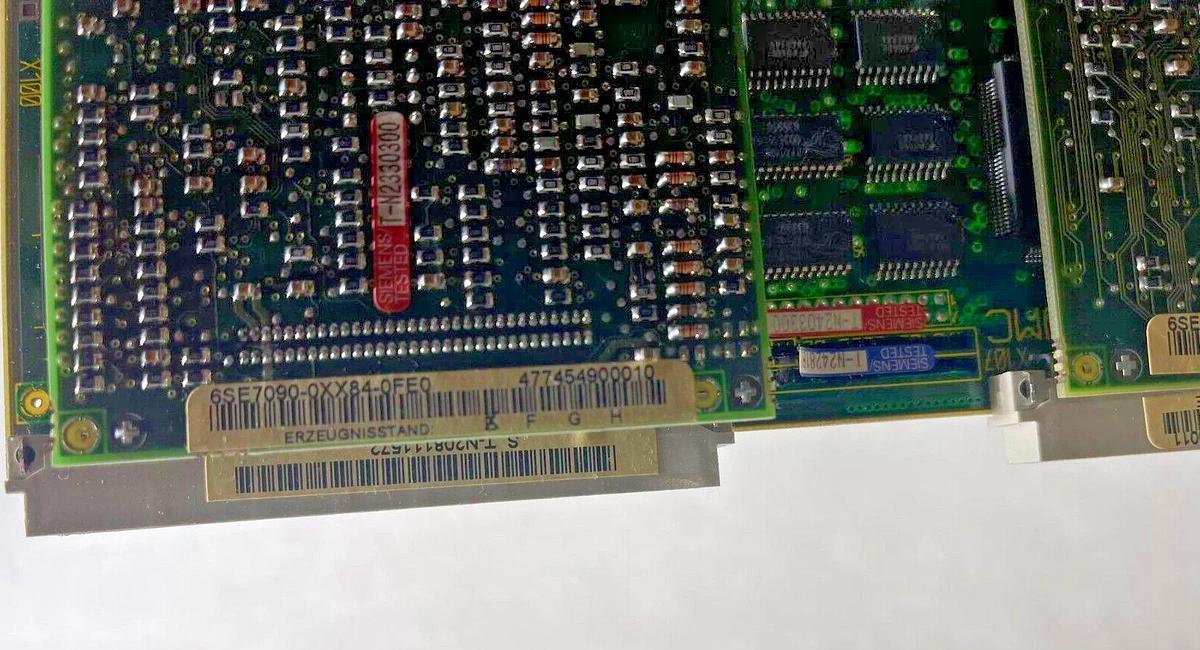 Used Siemens DC Inverter Simovert MC 6SE7023-8TD51-Z *door broken*