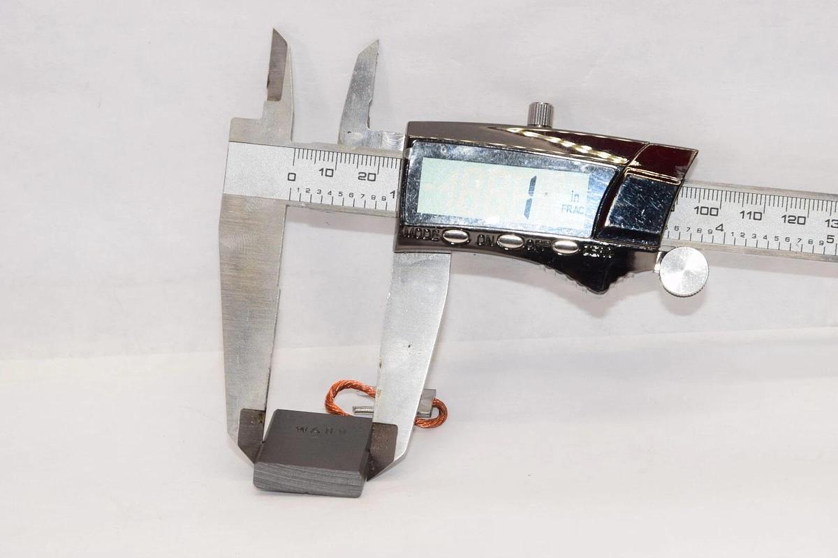 WA89 Carbon Motor Brush Brushes WA 89 1" x 1/4" (NEW - Lot 4)