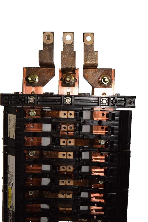 Used General Electric / GE AQL3422ATX 225Amp 3Ph Main Lug Panelboard Interior *Only*