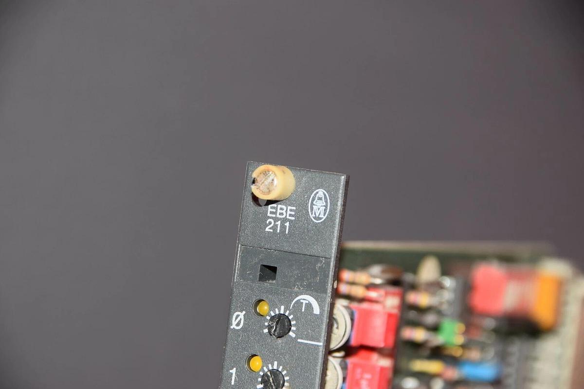 Used Klockner-Moeller EBE211 ADJUSTABLE TIMER MODULE