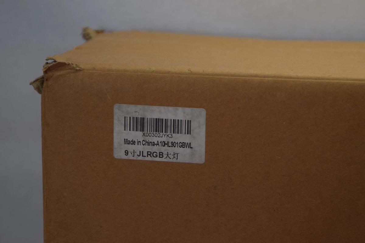 Used WOLUEN 9" RGB Halo LED Headlights A10HL901GBWL  2018 2023 Wrangler JL Headlight