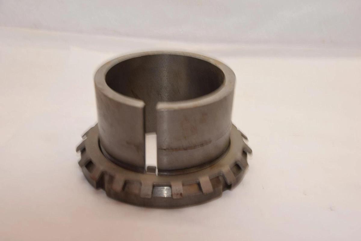 (NEW) SKF S24-04.00 , S24-4 , S24-04 4" Sleeve Adapter