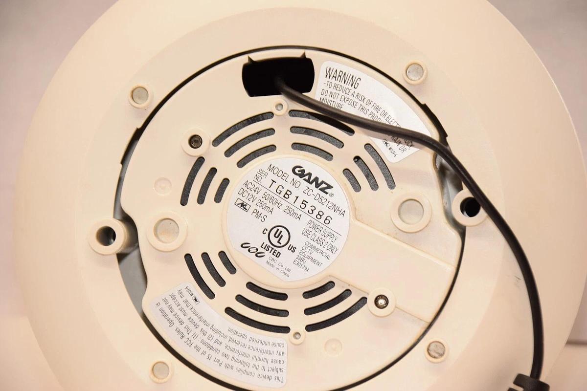 Used GANZ ZC-D5212NHA , ZCD5212NHA 24Vac 50/60Hz 250mA Security Surveillance Camera