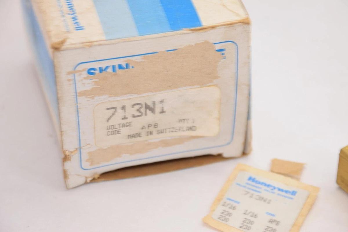(NEW) HONEYWELL / SKINNER 713N1 1/16" Orifice Valve
