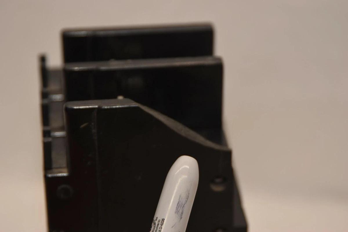 Used AIRPAX HH83XB452-B 31A 31 Amp 31 A 600V 3 Pole Circuit Breaker *Chip*