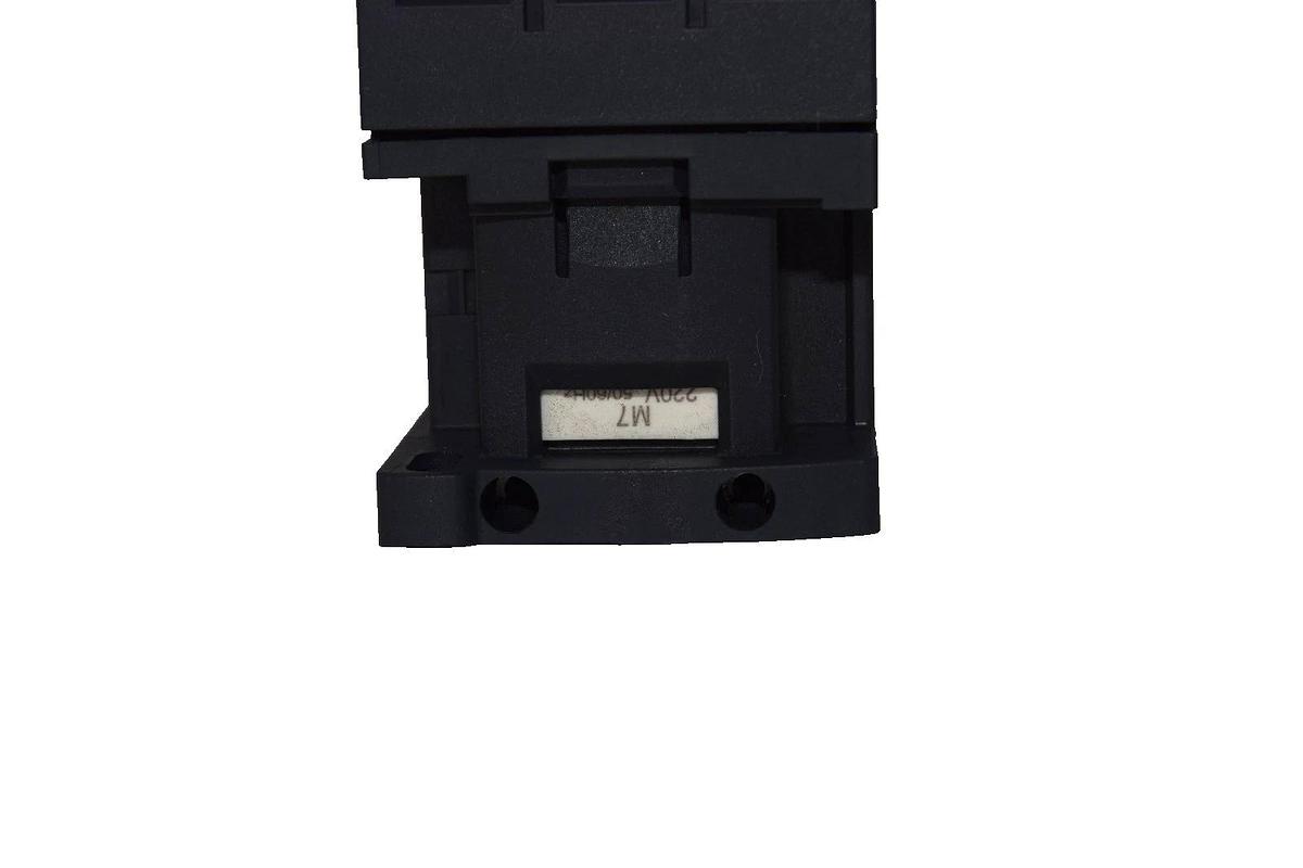 Used SCHNEIDER ELECTRIC LC1 D09 , LC1D09 220V Contactor