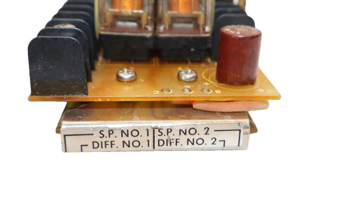 Used Robertshaw Relay PC Board PCA 044-950-381-01 Rev G