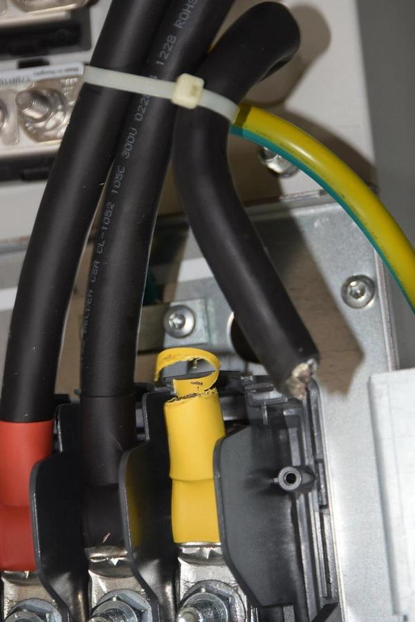 Used ABB ACH550-PCR-157A-4 157A 100kA 125Hp 3Ph Pump Drive