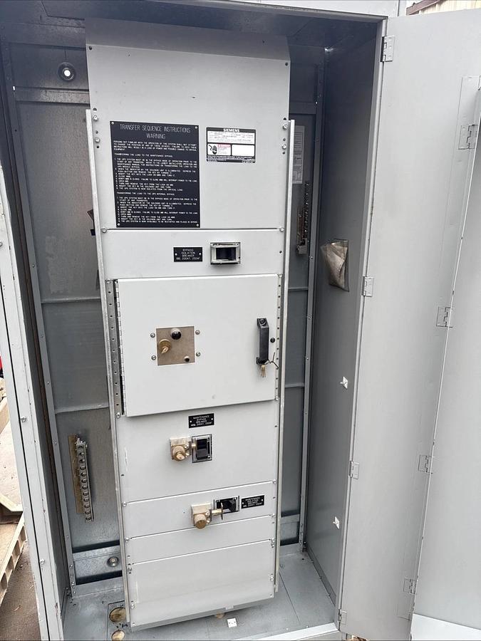 Used Siemens P4E75ML400ETS P4 Panelboard 400A 480/277V 3PH 400 Amp 3 Breaker Mbpass