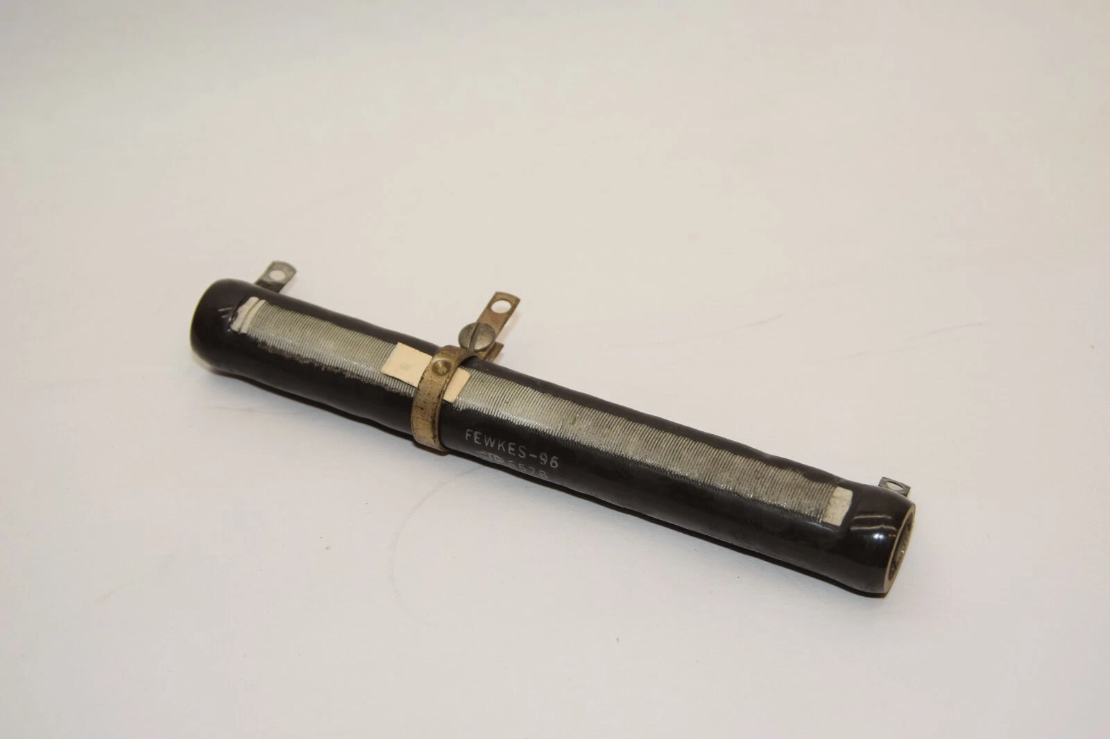 (NEW) OHMITE / CTG FEWKES-96 B80F750DA 750Ω Resistor