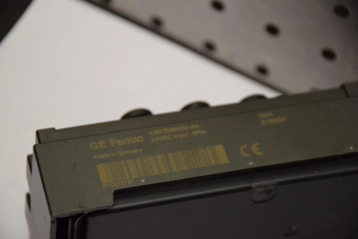 Used GE FANUC  IC677DBI008-AA 24VDC, 8Pts, DI8