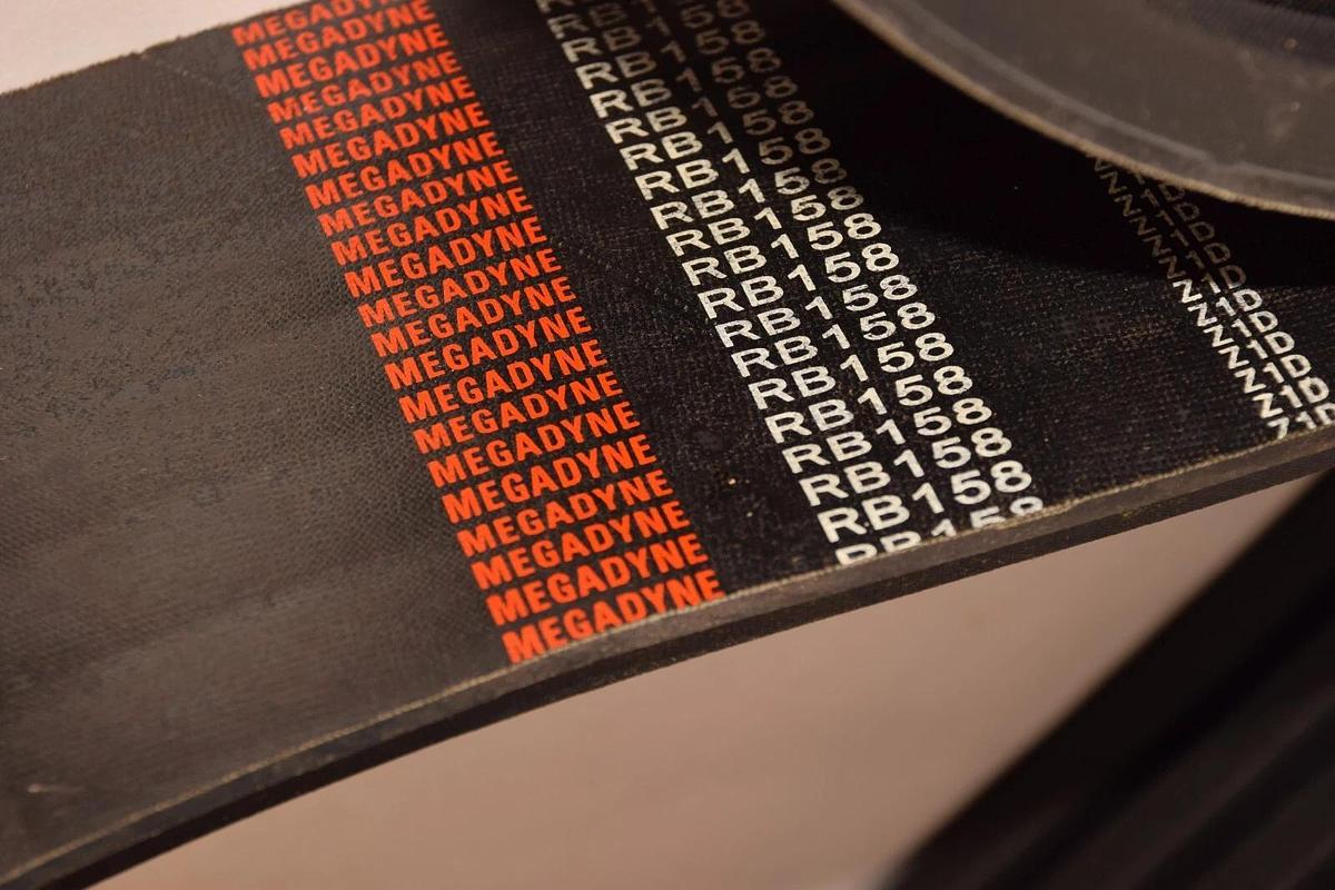 (NEW) MEGADYNE 6/RB158 , RB158 6 Rib V-Belt