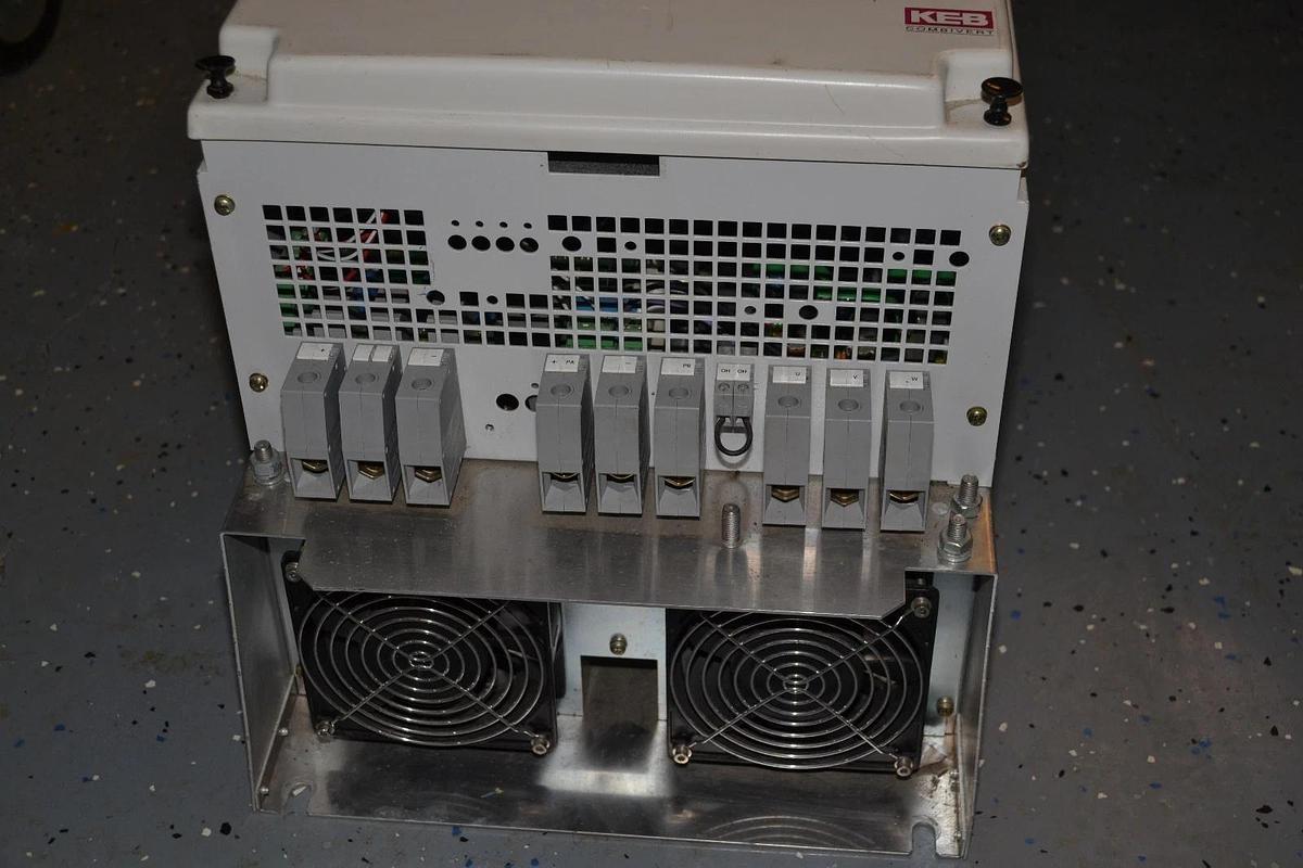 Used KEB Drive 22-F4-COR-2421/2.2 80KVA  22-F4-C0R-2421/2.2  22.F4.COR-2421/2.2