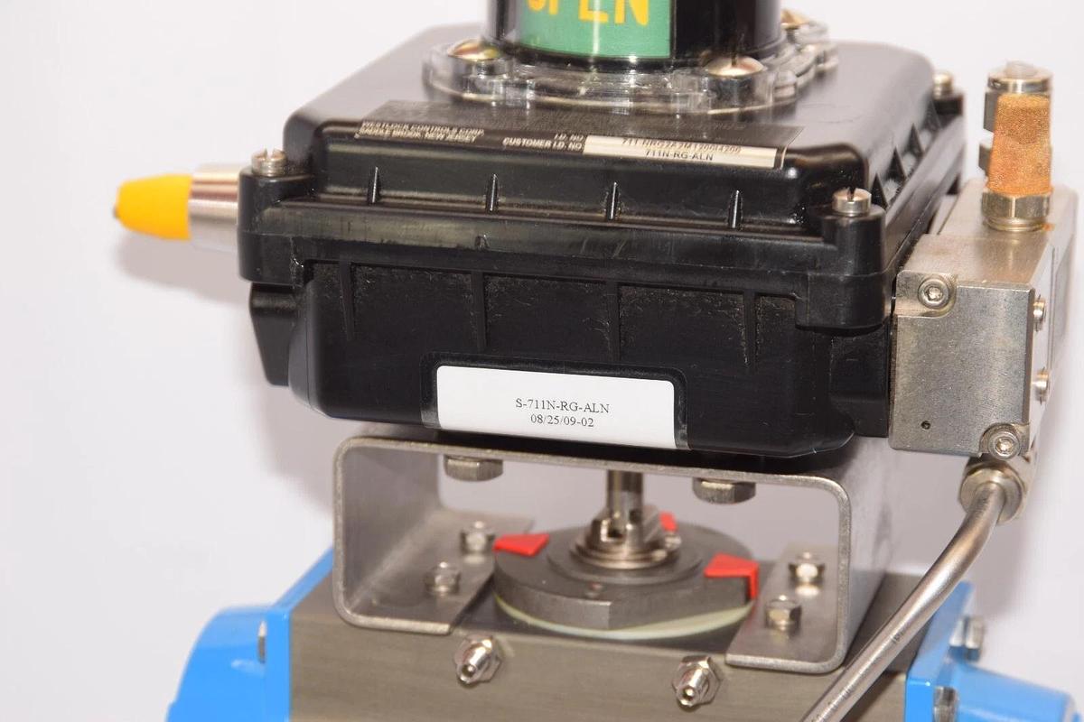 Used PBM PAVBL453S-0075 Actuator SS Valve 1/2" MIHLC4X-Z01-34A-K095 Westlock 711