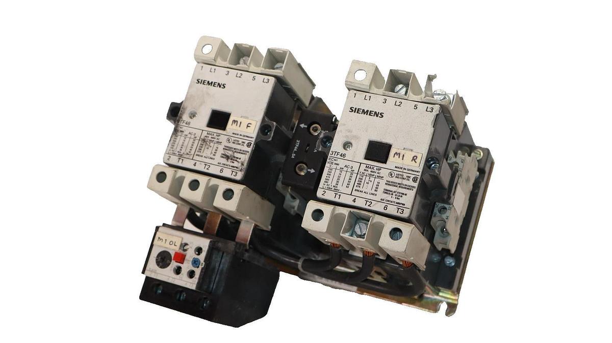 Used Siemens Reversing Starter Contactor CRL0F4622  24vdc Coil (Damaged)