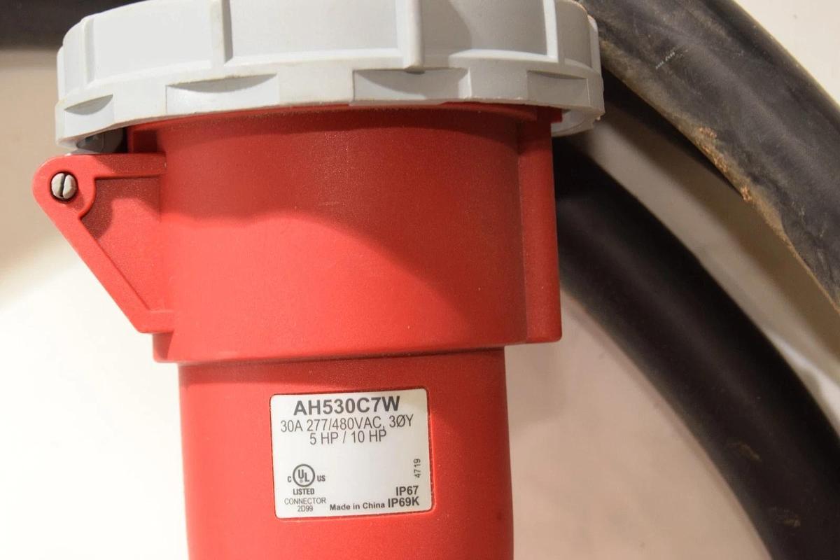 E+I Engineering Group IMPB-TOB-VADATA-WMW-30A, 2X-3Amp PowerBar Buss Tap Tapoff