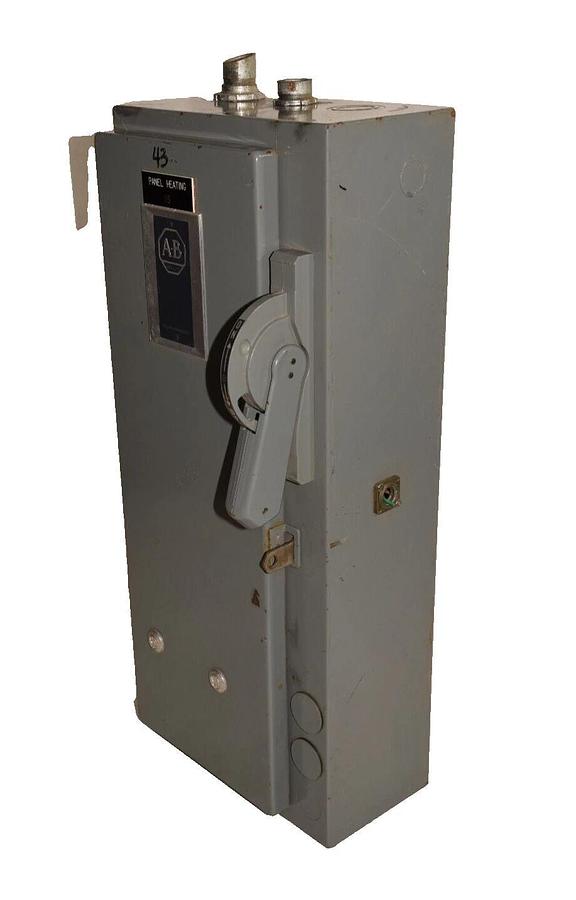 Used ALLEN BRADLEY Combination Starter 712-BAB242 Size Sz 1 Ser N X-343858 200/230v