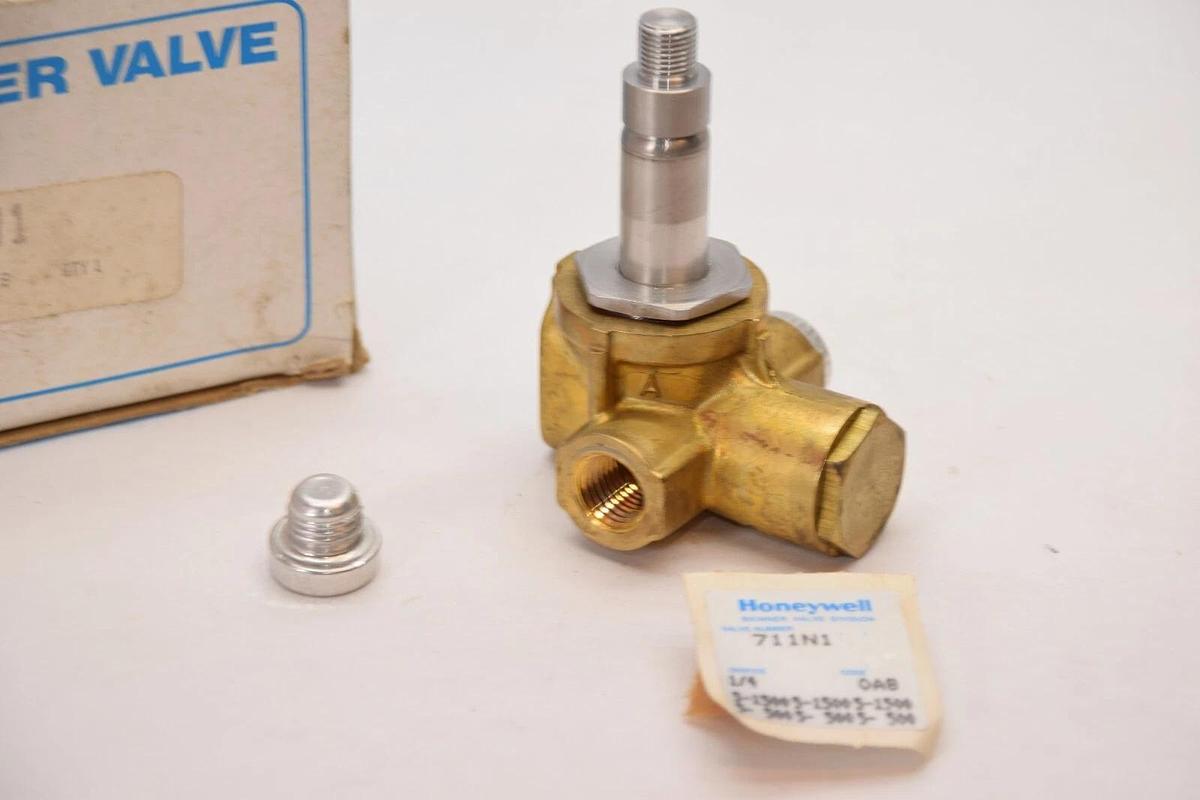 (NEW) HONEYWELL / SKINNER 711N1 2-Way Valve 1/4" Orifice