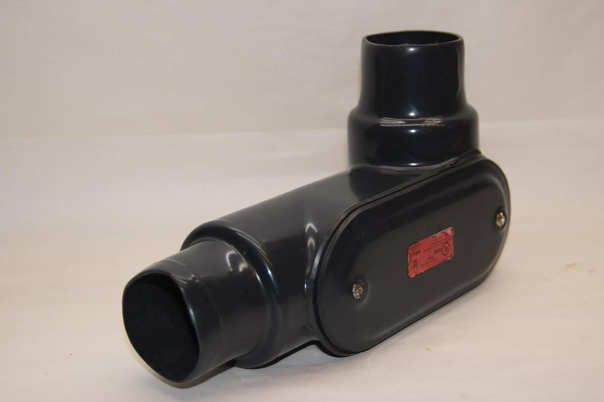 (NEW) ROBROY INDUSTRIES 40AM 2" Coated Conduit Body 90 Degree Elbow Fitting