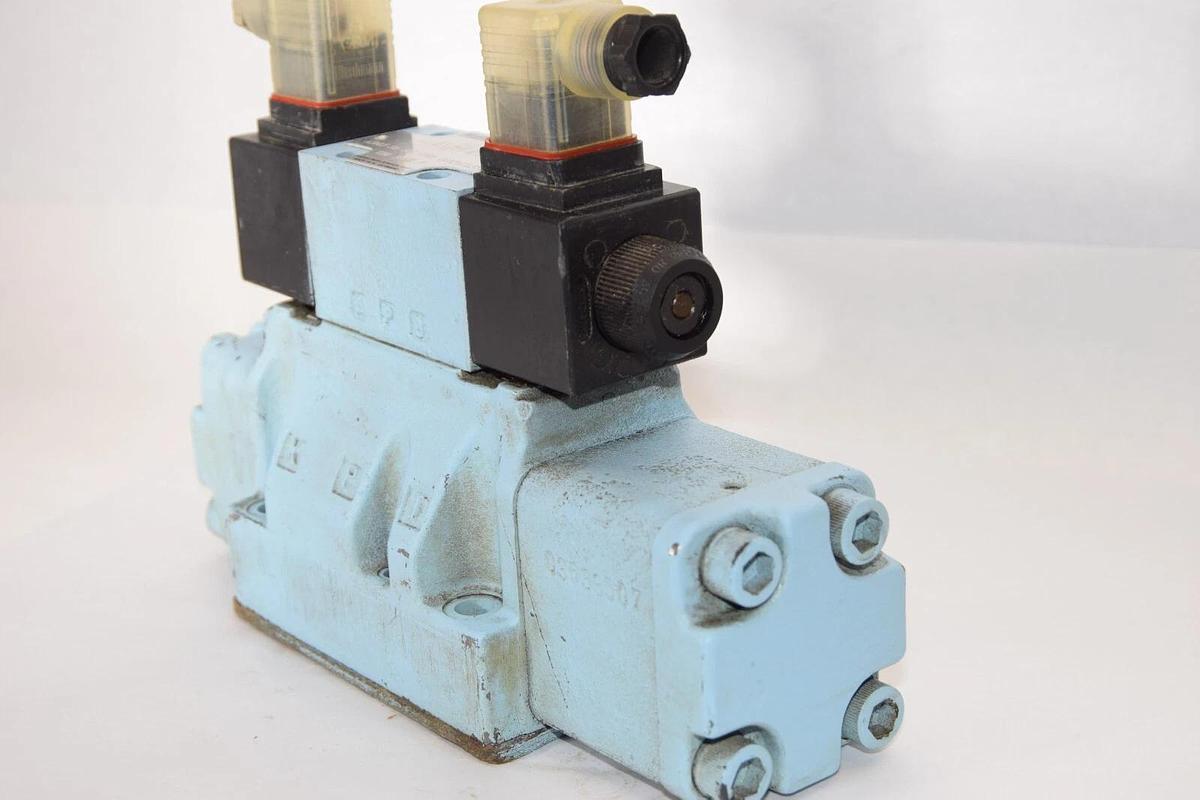 (NEW) HAGGLUNDS DENISON A3D03 35 B08 0306 20D5W01351 Valve