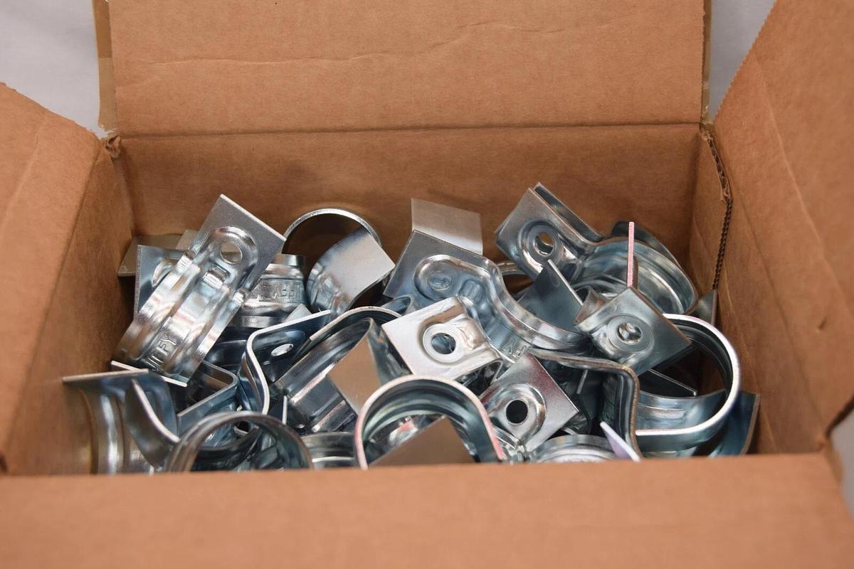 (Lot of 70) JIFFY 1" One Hole Conduit Strap P-Clamp NEW