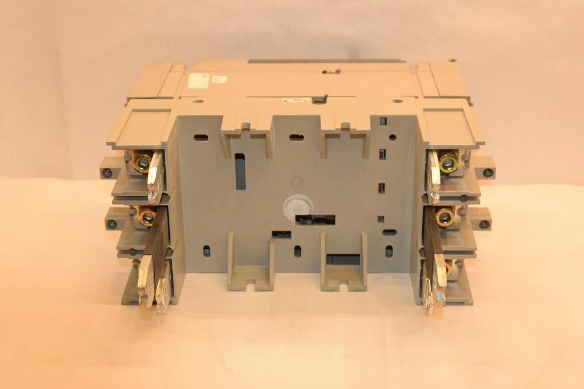 (NEW) MERLIN GERIN NSJ600a breaker  NJHN36000S60ABSO 600  600 A 600AMP 600 AMP