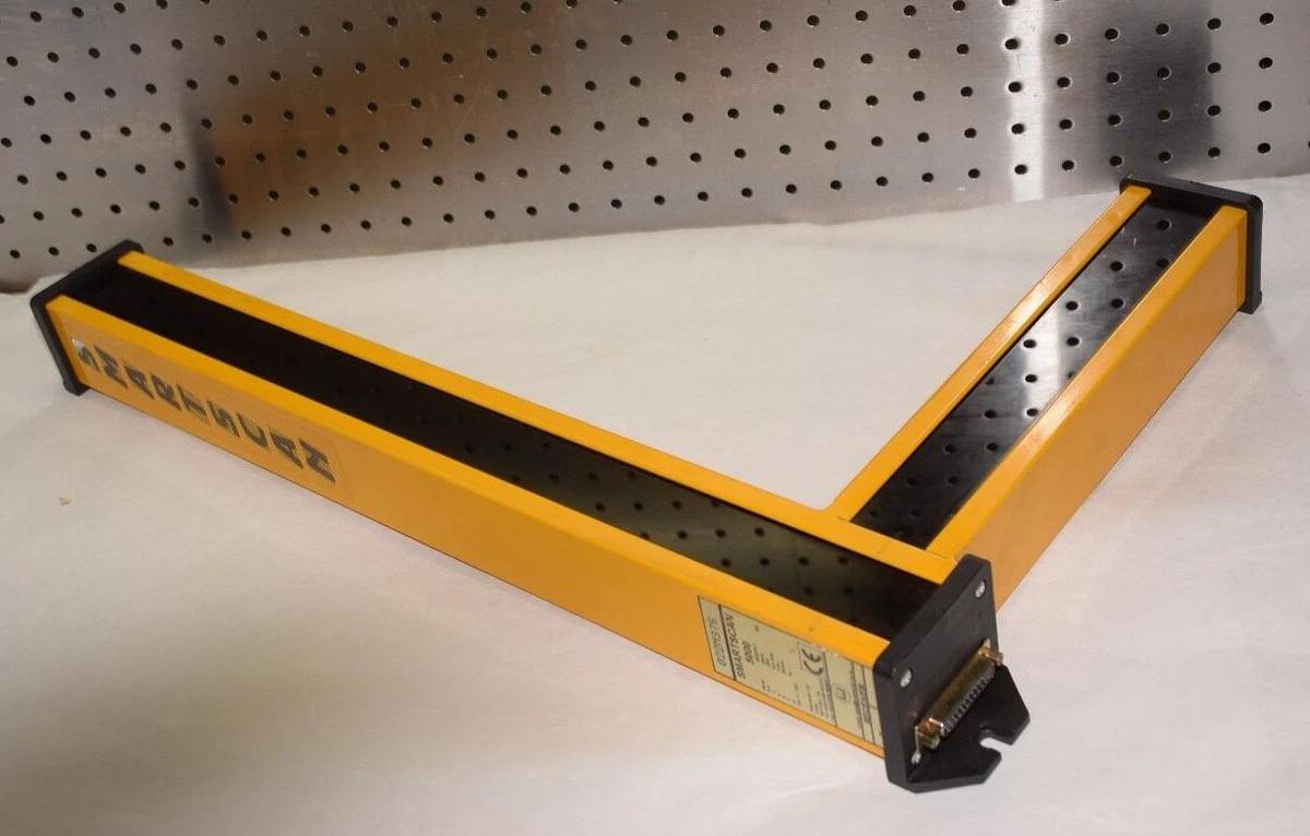 Used SMARTSCAN 5000 INFRARED SENSING LIGHT CURTAIN 5502APL1 Receiver