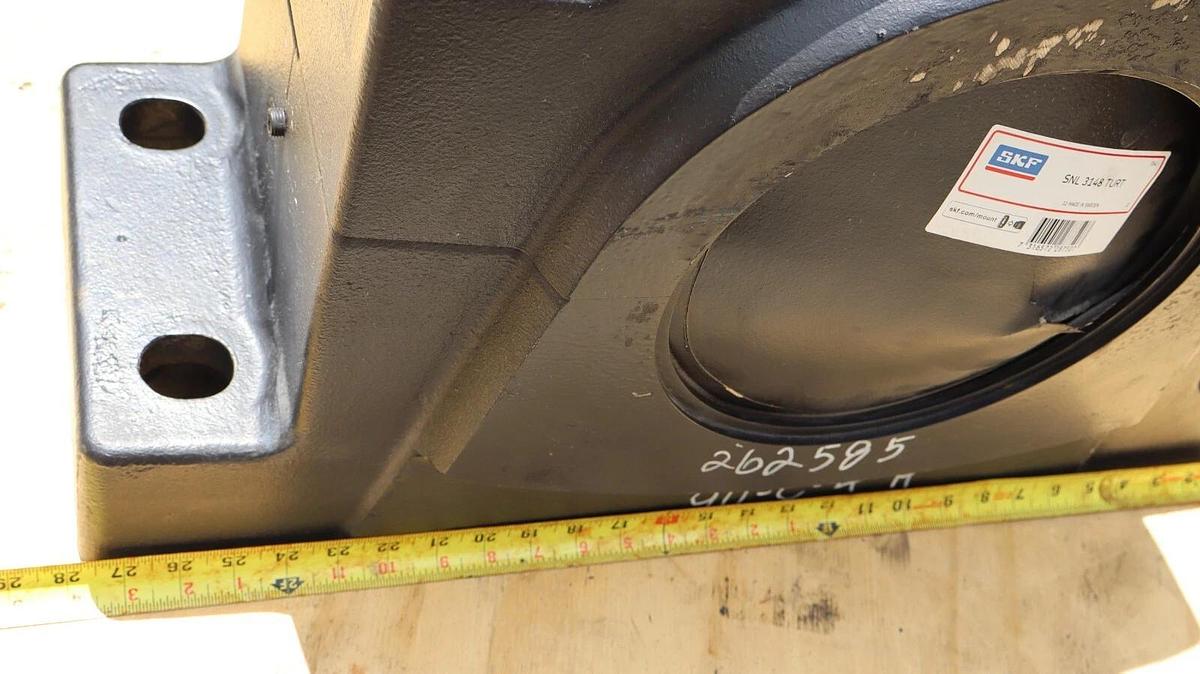 SKF 4 bolt Plummer Pillow Block Bearing HOUSING ONLY SNL 3148 TURT SNL-3148 NOS