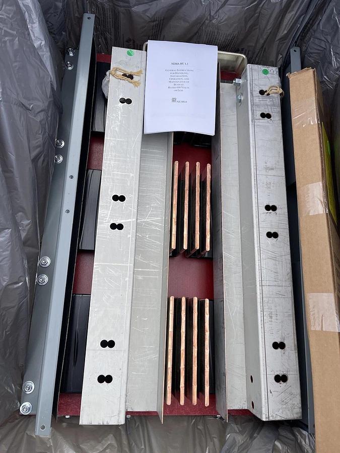 Square D 5000A 4 wire busway fitting  I-Line II CF2550GNQF 600v, 3p4W