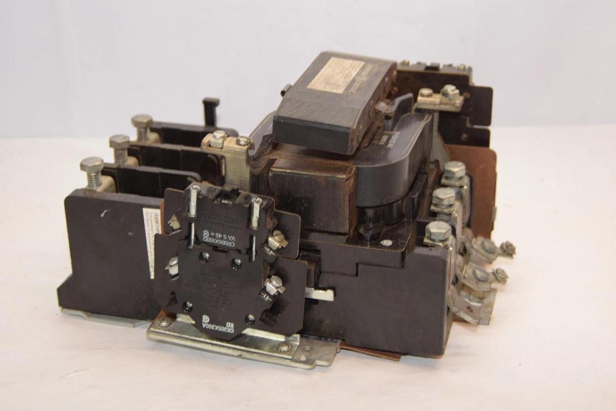 Used GE GENERAL ELECTRIC CR306F0**ABNA Size 4 Starter 55-501463G 002 Coil 120V