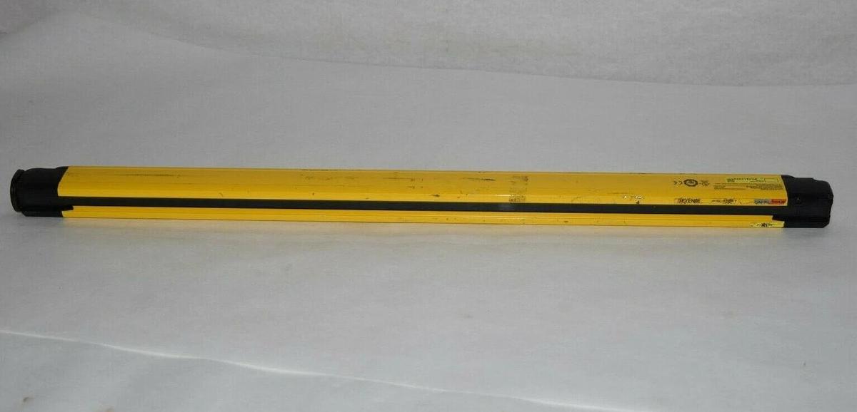 Used KEYENCE GL-R32H-T GLR32HT 24vdc 61mA Class 2 Transmitter Safety Light Curtain