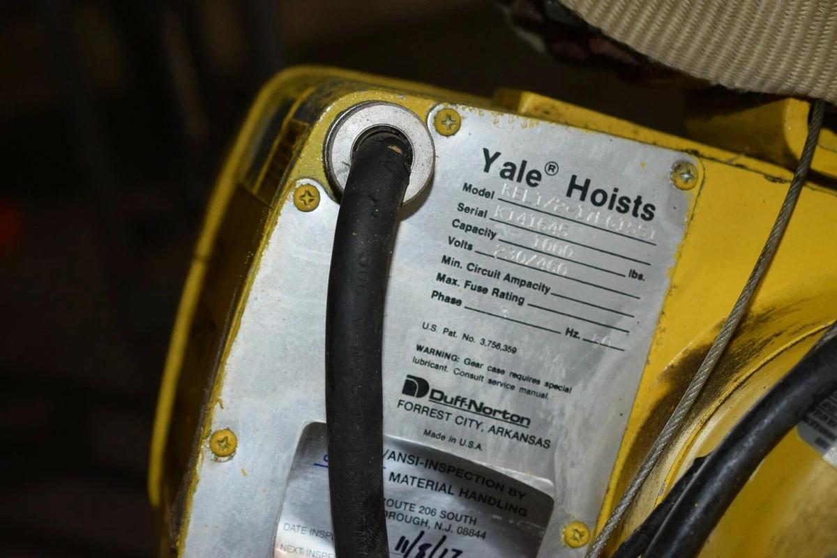 Used YALE 1/2 Ton Electric Chain Hoist KEL1/2-17LG15S1 1000lb 230/460v 3ph Trolley