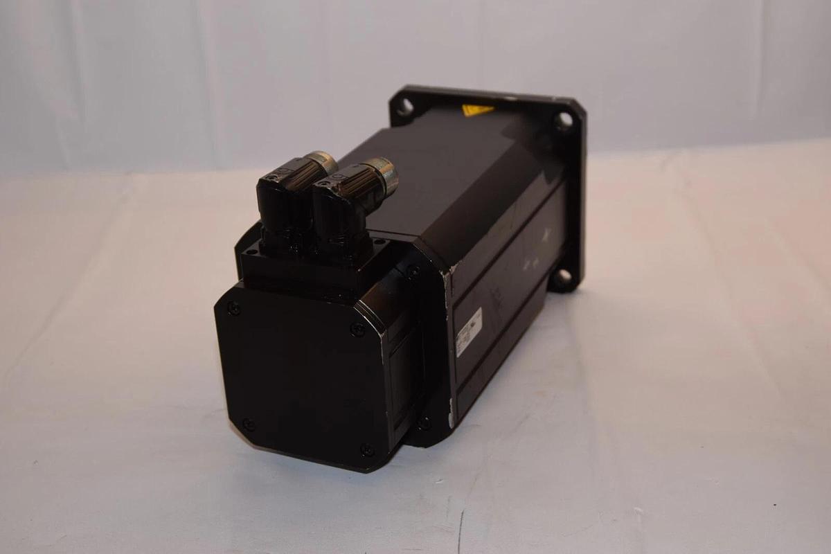 Used JETTER JH5-1870-69-6RVBS-XF3 560V 13.13A 3000r/min Servo Motor