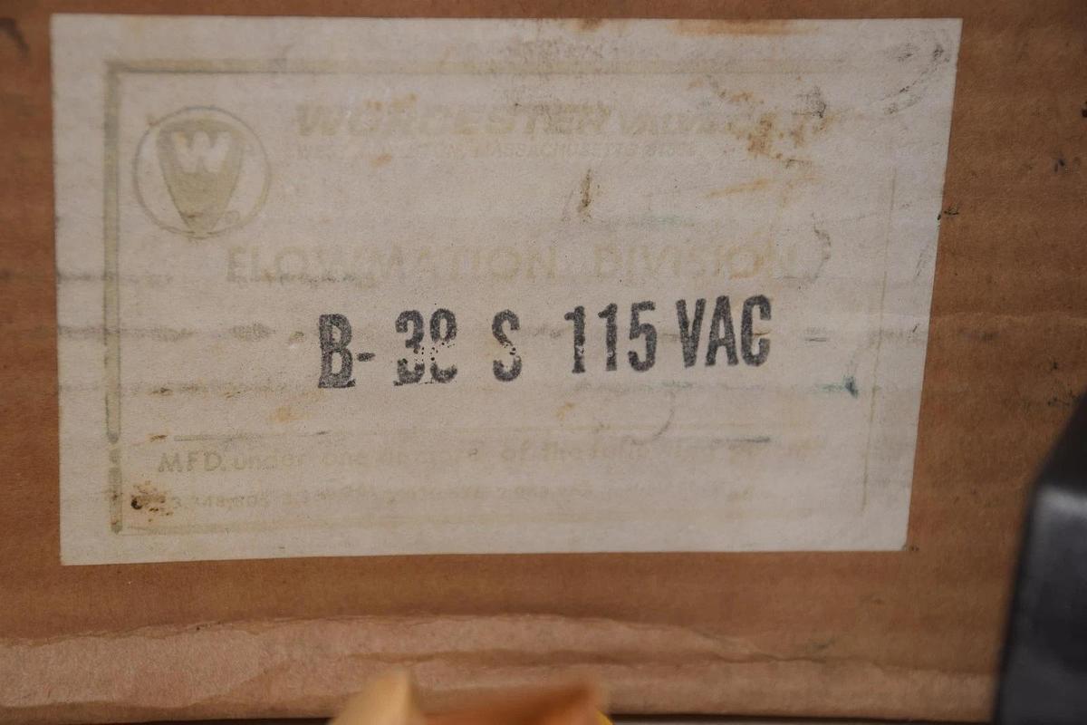 WORCHESTER CONTROLS SERIES 38 B B38SR SPRING RETURN PNEUMATIC ACTUATOR NEW