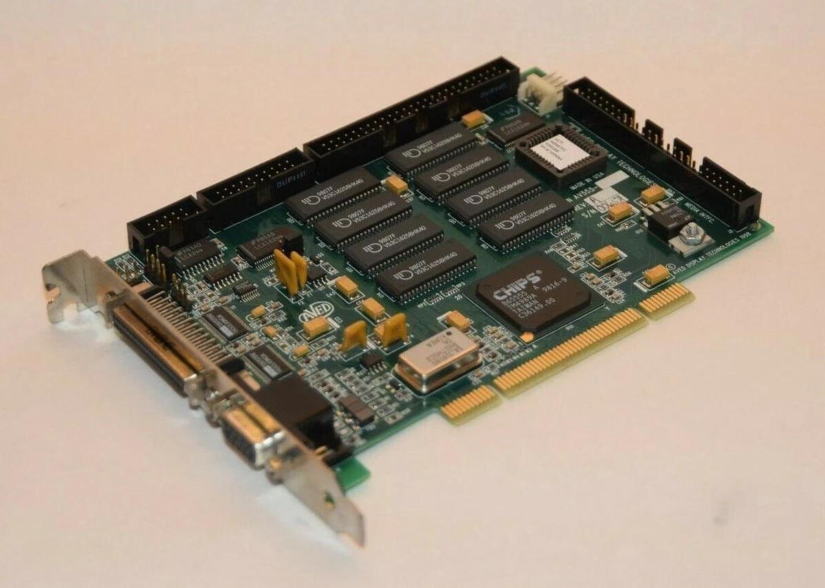 Used AVED DISPLAY TECHNOLOGIES AV555-PCI-ECO281 PB0009 Rev A Circuit Board