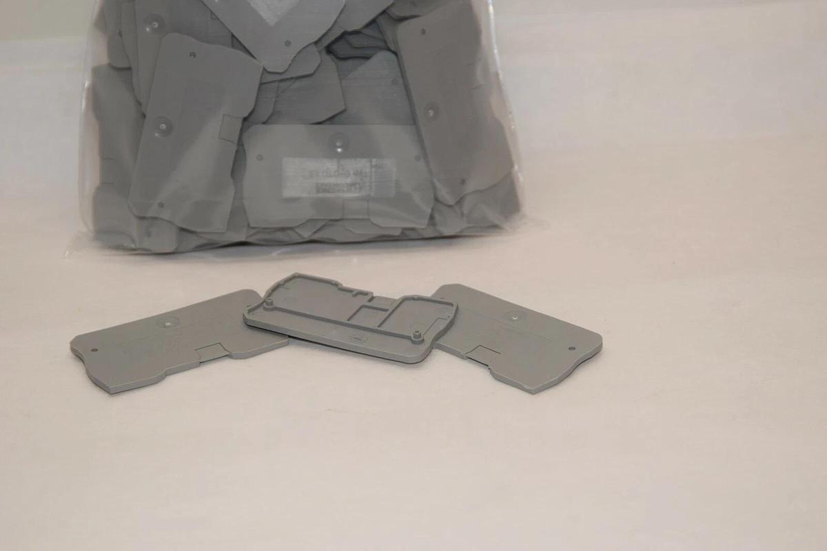 (NEW - Lot of 100) PHOENIX CONTACT D-QTC 1,5 End Barrier