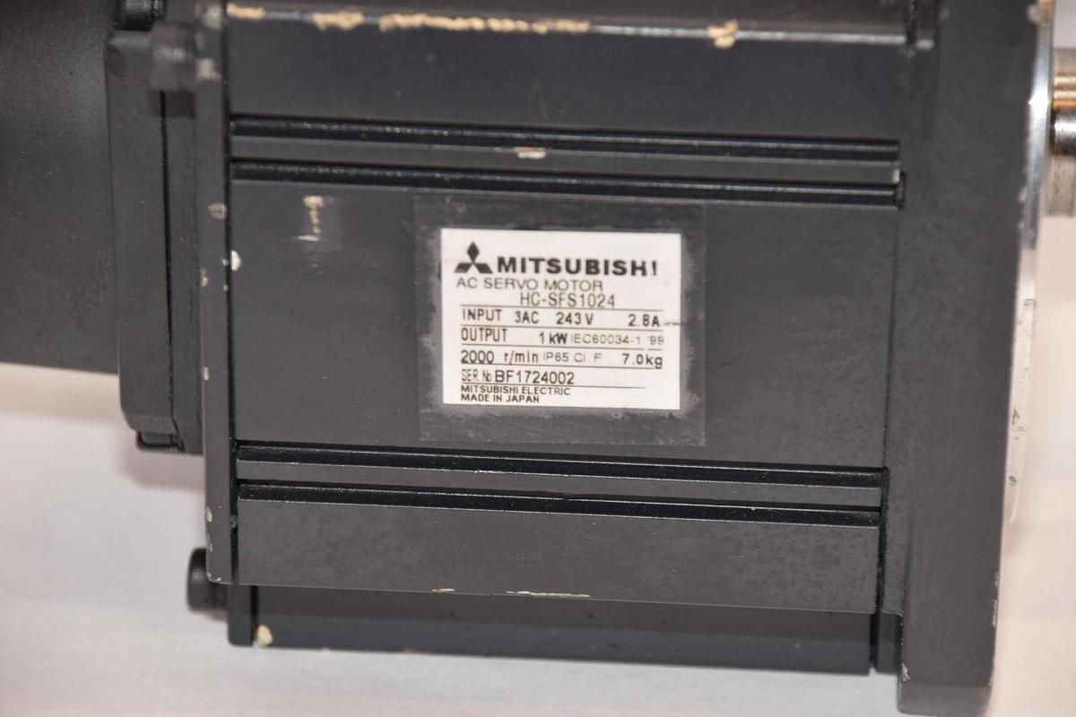 Mitsubishi AC Servo Motor HC-SFS1024 3ac, 243v, 2.8a, 1kw 2000r/min (NEW)