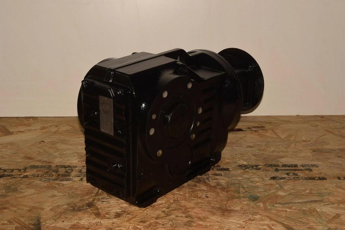 Sew-Eurodrive KA87 AQH140/2 Gear Box 01.3020831206.0001.02  KA87AQH140/2