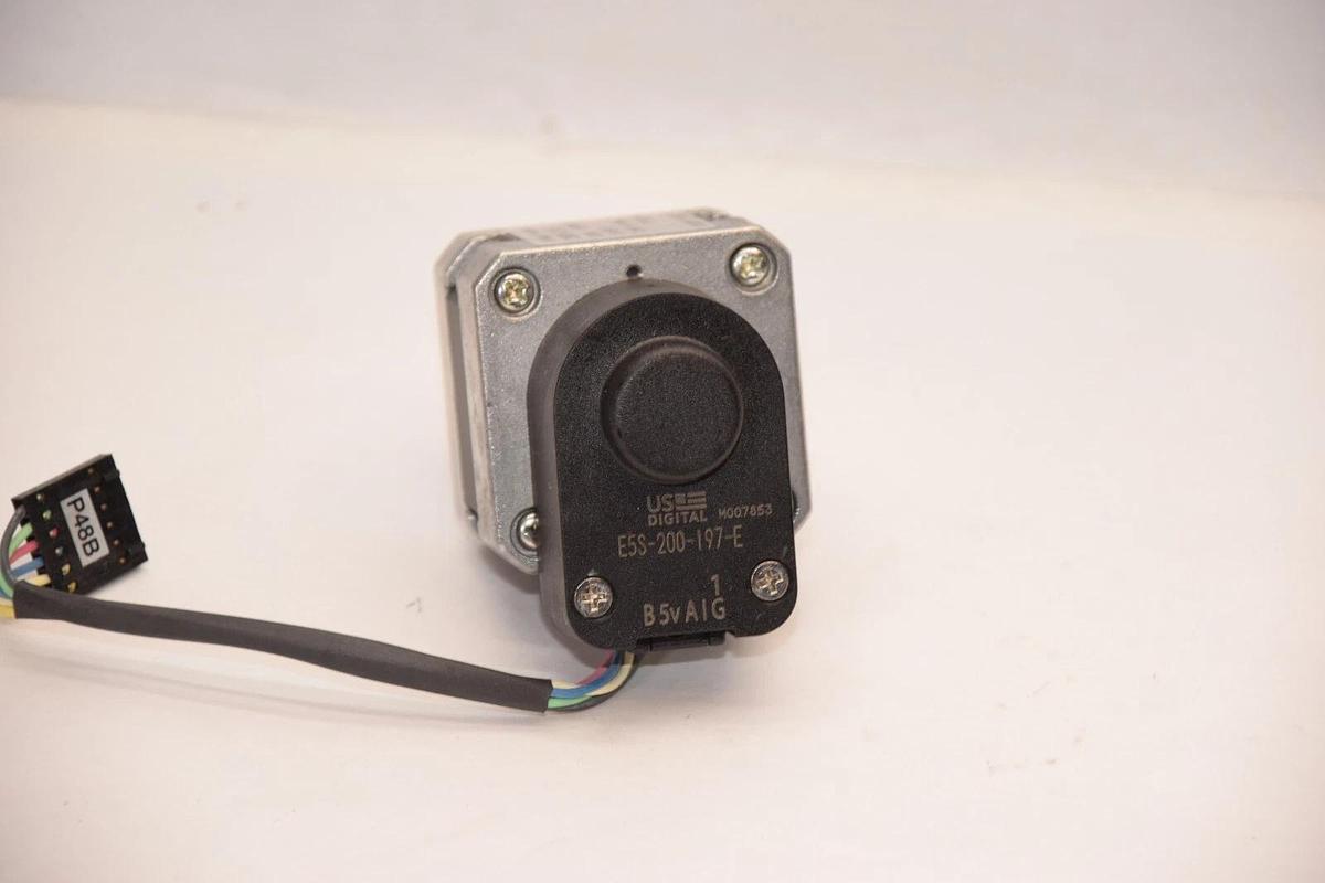 Used VEXTA Oriental 2 phase Stepping Motor C9879-9012E 6V w/ E5S-200-197-E