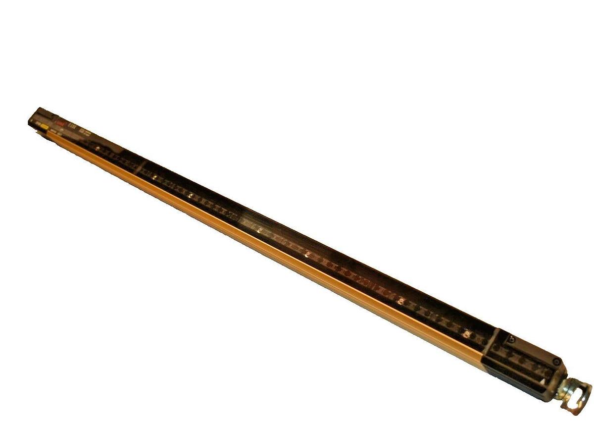 Used Sunx Safety Light Curtain Emitter SF4B-H36-01E Type 4 SF4B H36 01 E  PANSONIC