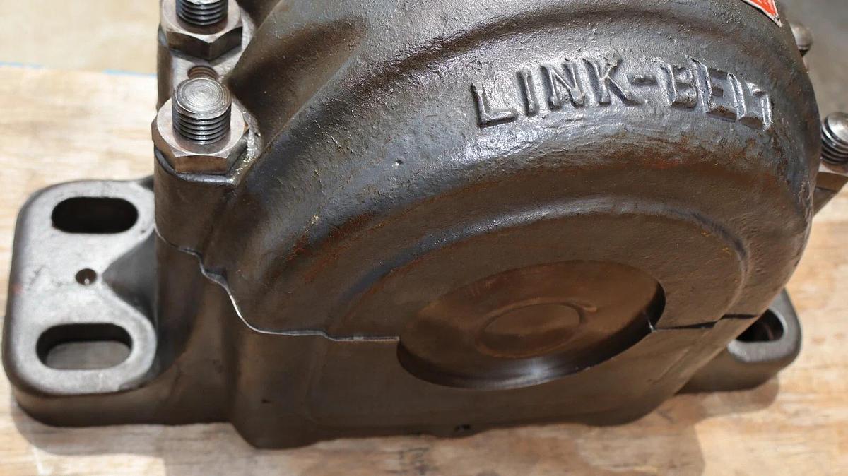 Link Belt Split Pillow Block Housing w/ Bearing 5-7/16" GP6887FC S32 NOS