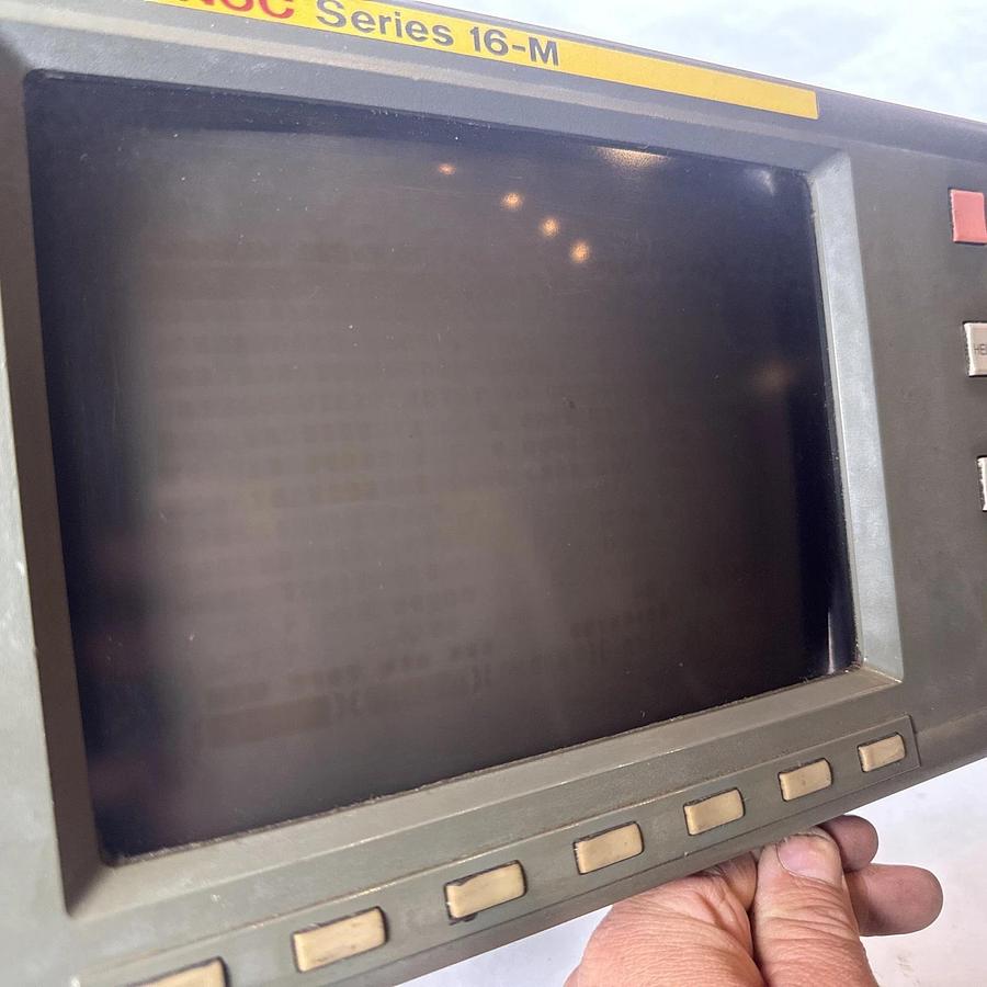 Used FANUC 9" CRT/MDI Unit Control Panel A61L-0001-0093 9ETY22 , A02B-0120-C051/MA