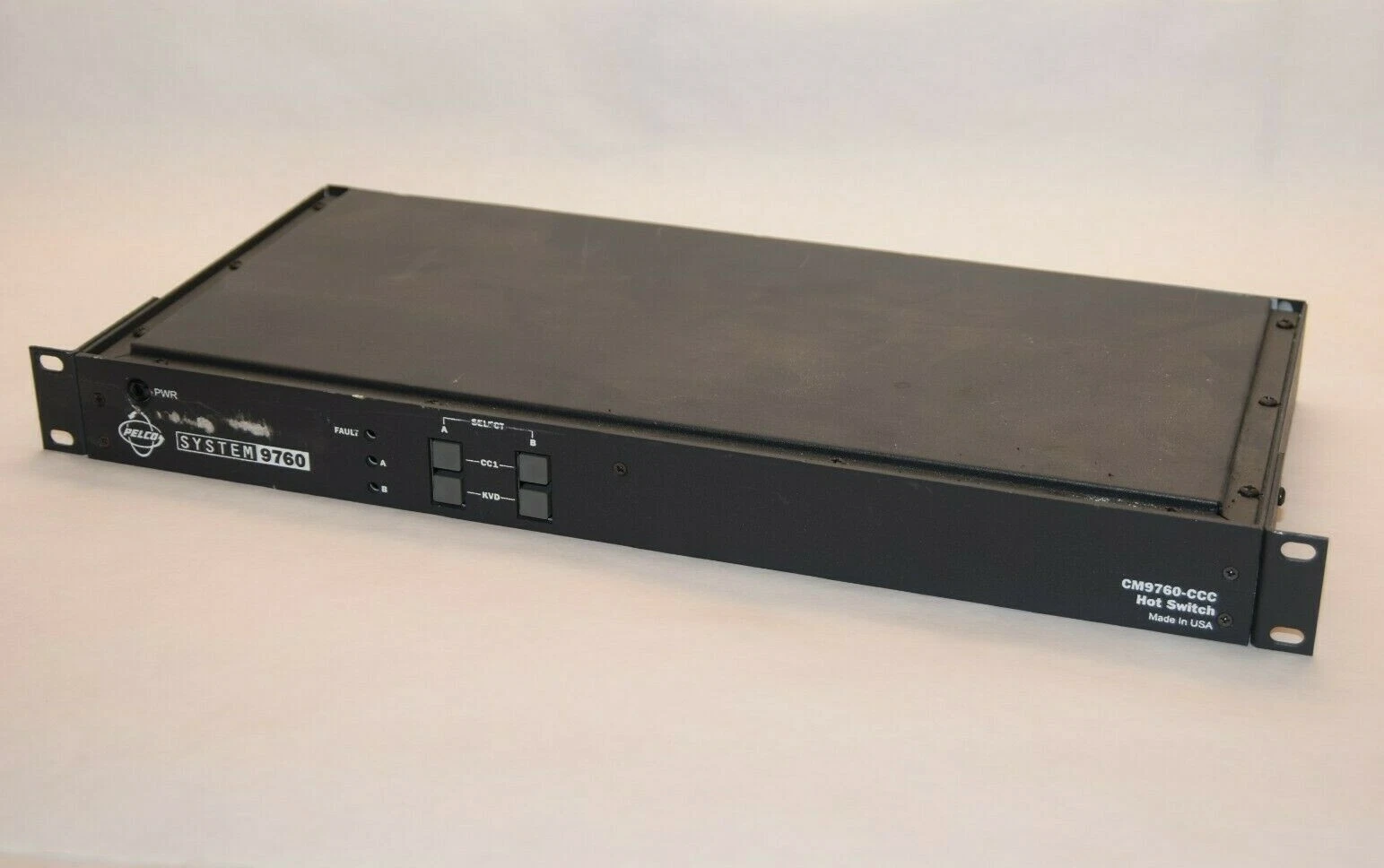 Used PELCO CM9760-CCC System 9760 120-240Vac 50/60Hz Hot Switch