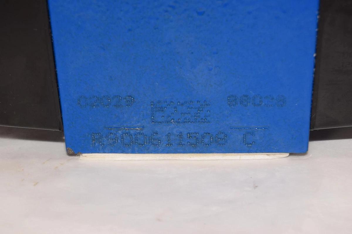 Rexroth Valve 4WE 10 J33/CW110N9K4 R900592338 Solenoid Directional (New)