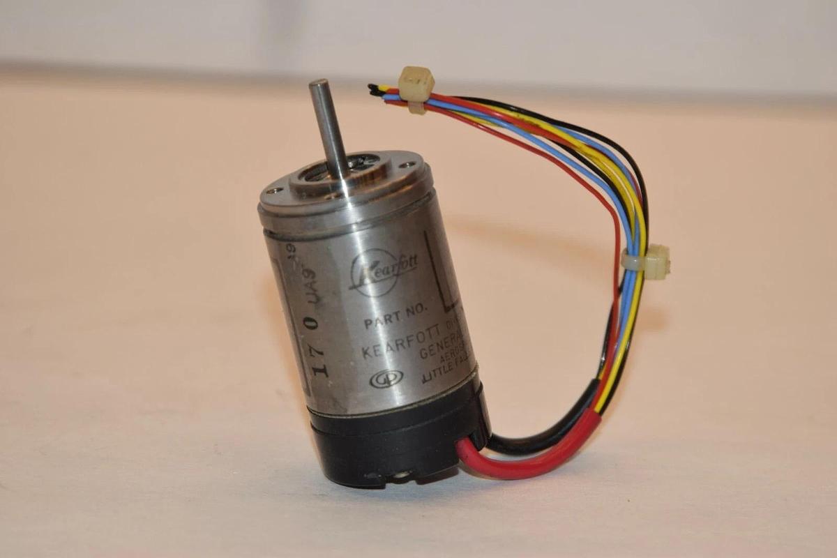 Used KEARFOTT CR00948153  400 CYCLES SYNCHRO RESOLVER