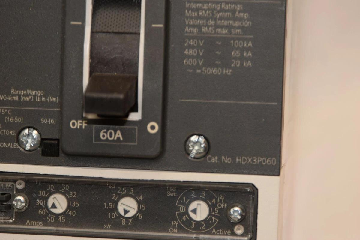 Siemens breaker NDGA 60 Amp 3VL9206-6GE30  3vl2115-3rr30-0aa0 HDX3P060 60 A 60A